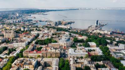 Blick auf Historisches Zentrum und Hafen von Odessa
