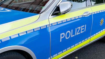 Wiesbaden: Exhibitionist leistet Widerstand bei Festnahme