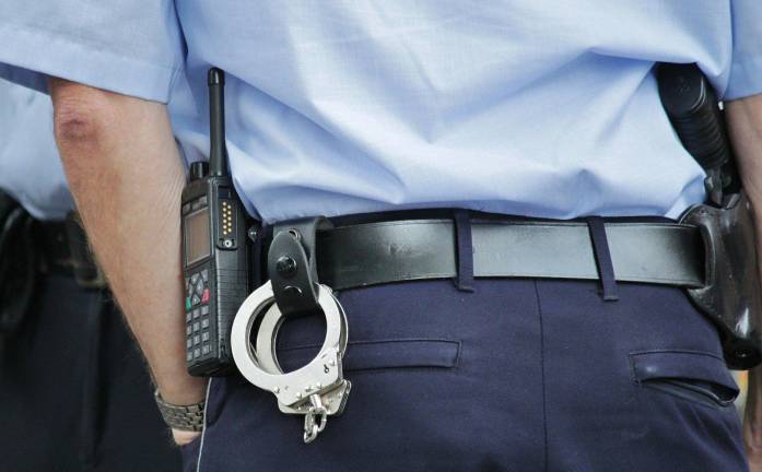 Polizeieinsatz Nackenheim: Mann mit Messer angegriffen