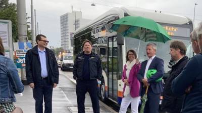 Neue Busspur und Haltestelle „Mainzer Str./ 1. Ring