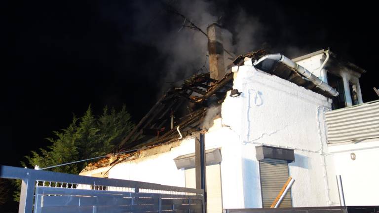 Haus bei Brand in Mainz-Kastel komplett zerstört