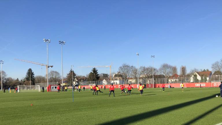 Mainz 05 wieder zusammen als Mannschaft auf dem Trainingsplatz